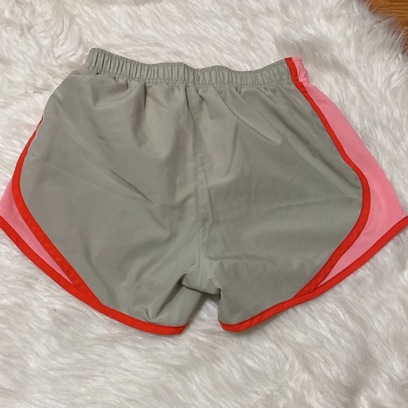 Nike Tempo DRI-FIT Shorts - Picture 5 of 8